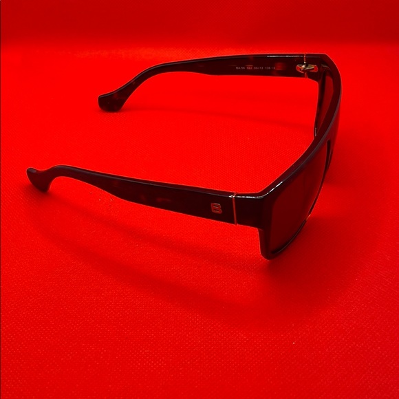 ๐ถ๏ธ "Shade in Style with Authentic Balenciaga Sunglasses!" ๐ถ๏ธ - Picture 4 of 9